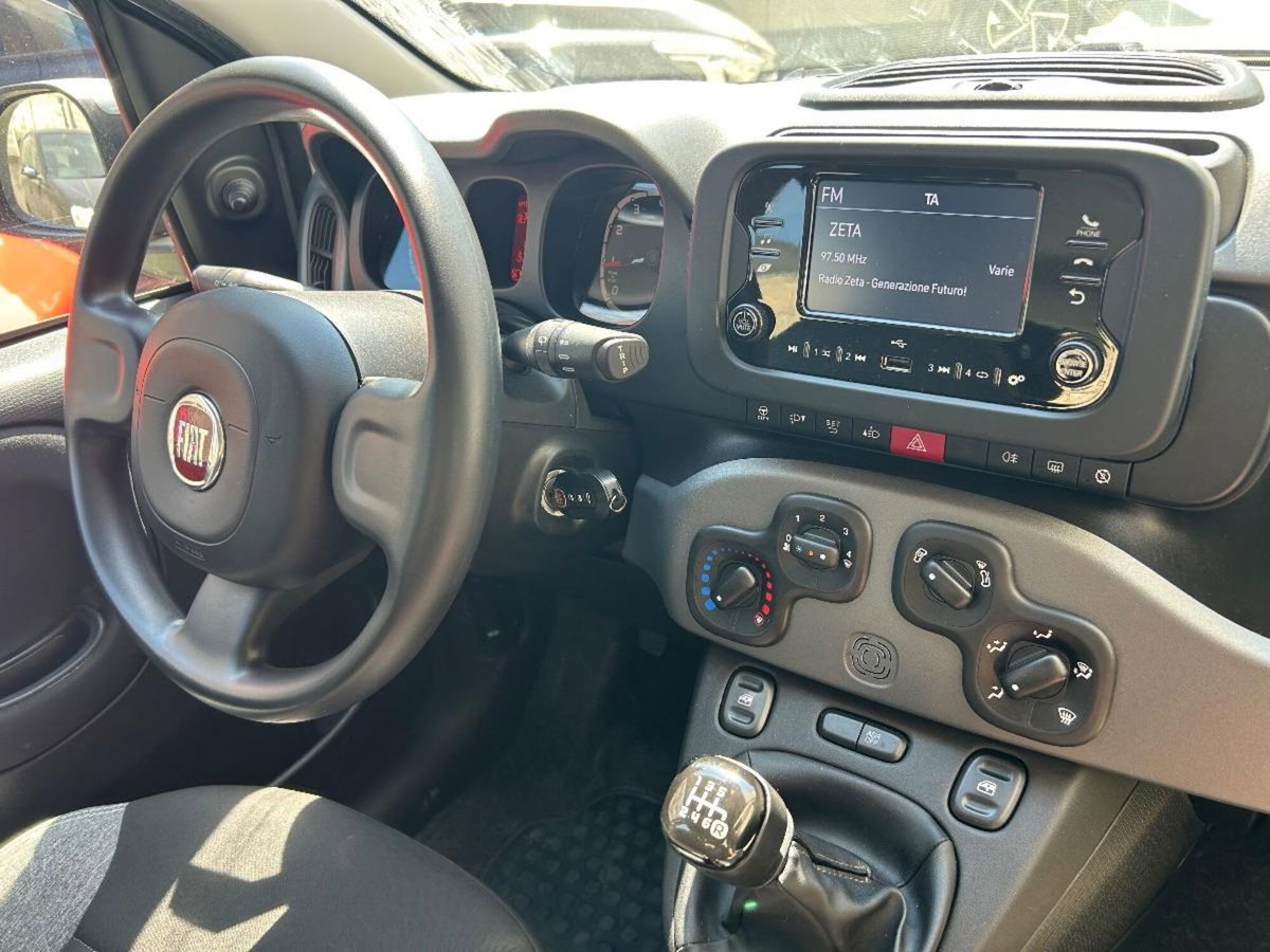 Fiat Panda 1.0 FireFly S&S Hybrid City Cross (5)
