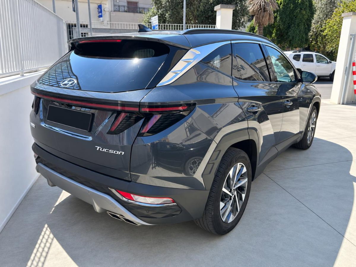Hyundai Tucson 1.6 crdi 48V Xline 2wd dct (2)