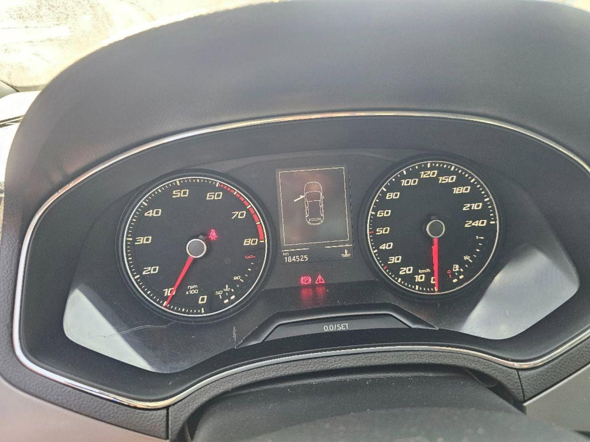 SEAT Ibiza 1.0 ecotsi FR 95cv (17)