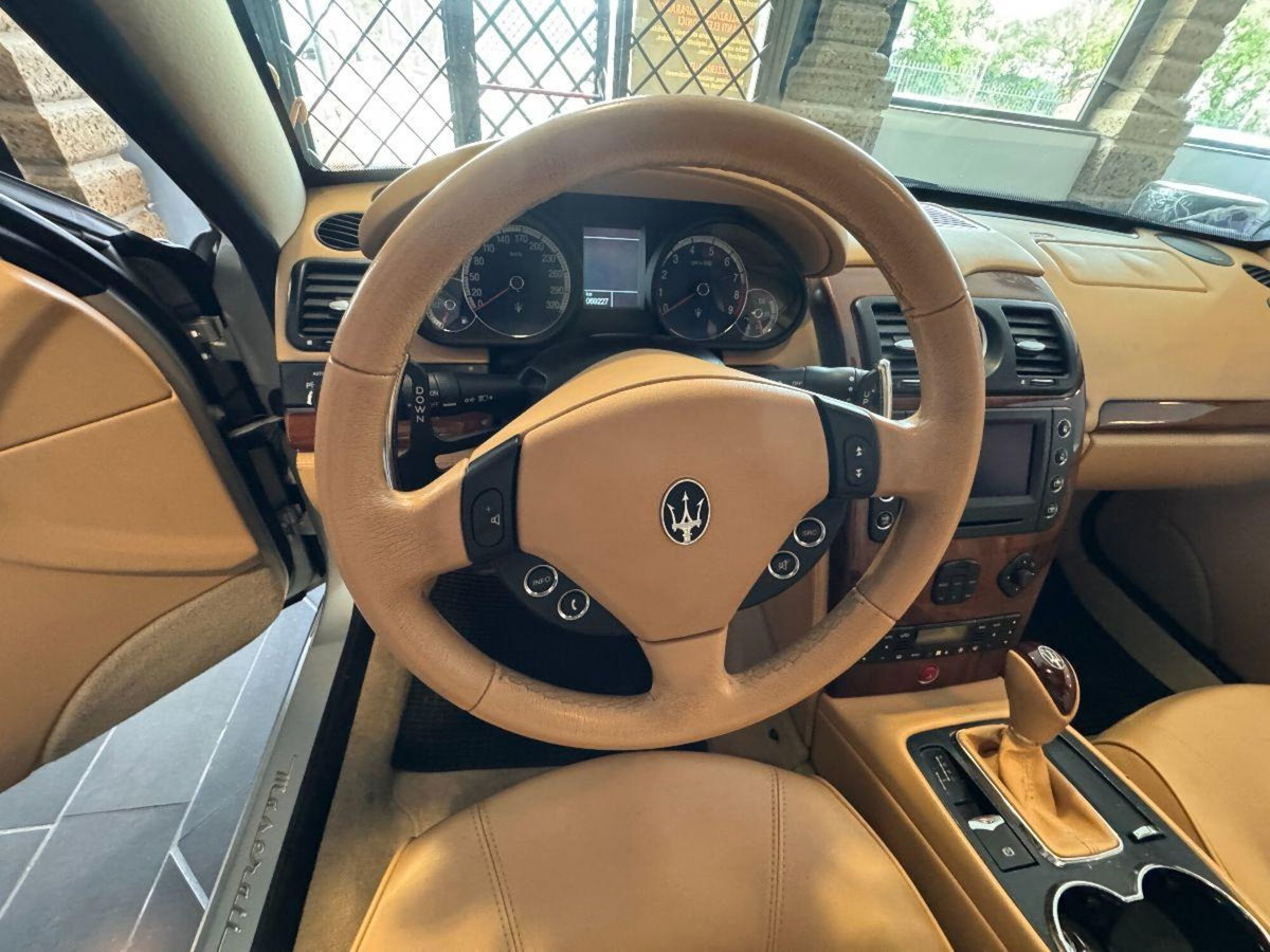 Maserati Quattroporte Quattroporte (5)