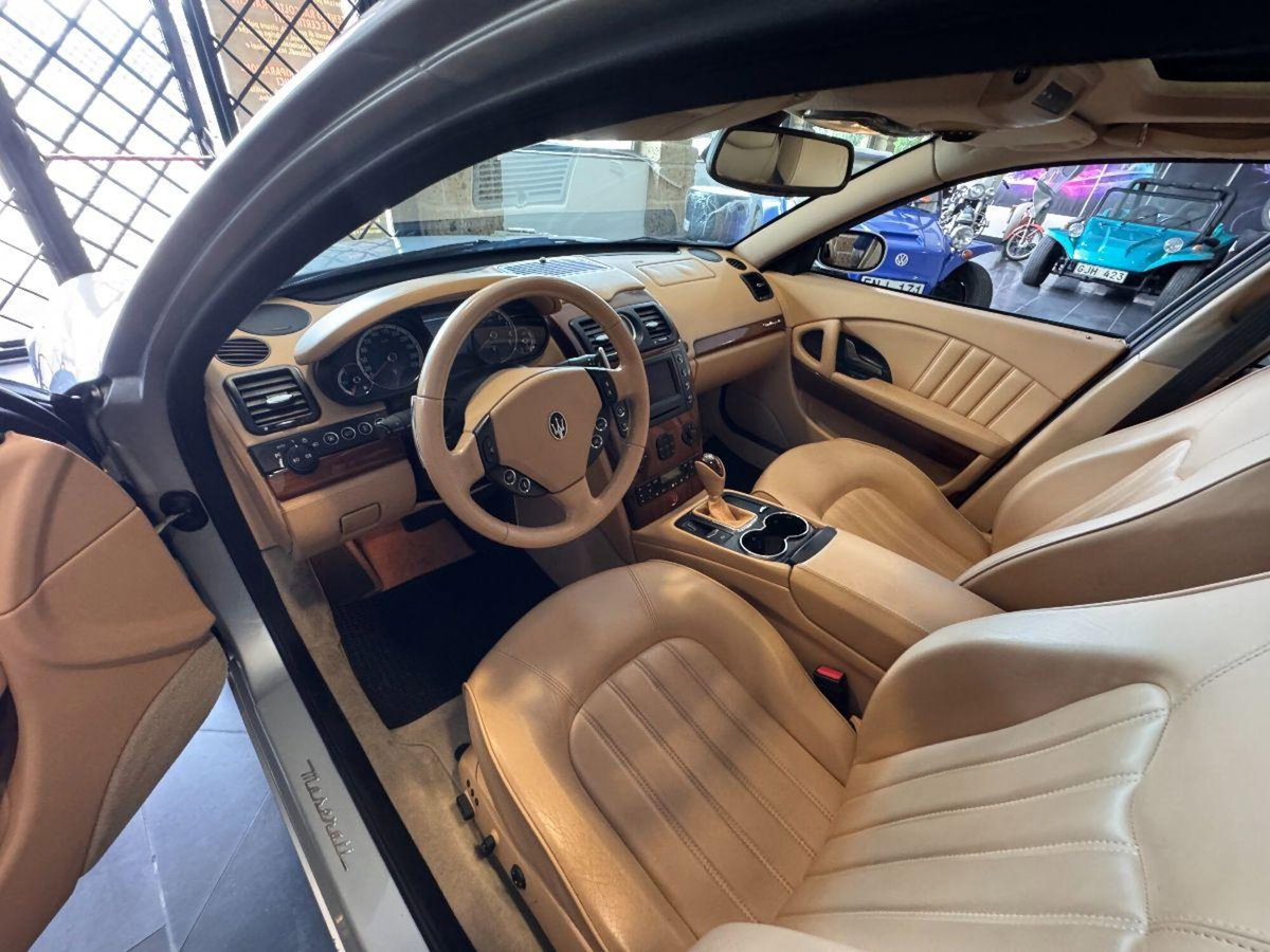 Maserati Quattroporte Quattroporte (7)