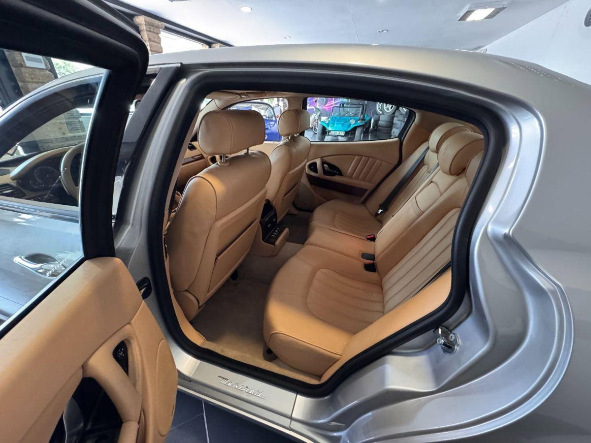 Maserati Quattroporte Quattroporte (9)