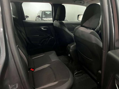 Jeep Renegade 1.3 T4 190CV PHEV 4xe AT6 Limited (10)