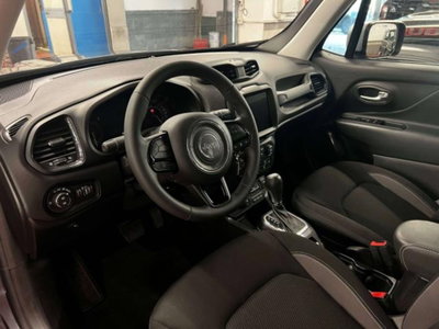 Jeep Renegade 1.3 T4 190CV PHEV 4xe AT6 Limited (8)