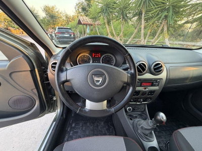 Dacia Duster 1.5 dCi 110CV 4x4 SL Delsey (6)