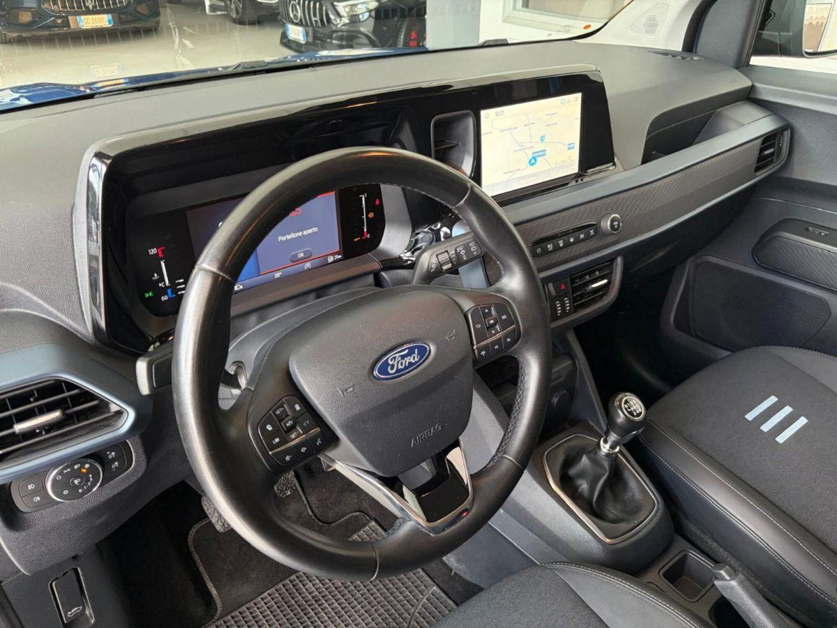 Ford Tourneo Courier 1.0 EcoBoost 100 CV Plus (10)