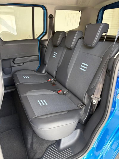Ford Tourneo Courier 1.0 EcoBoost 100 CV Plus (17)