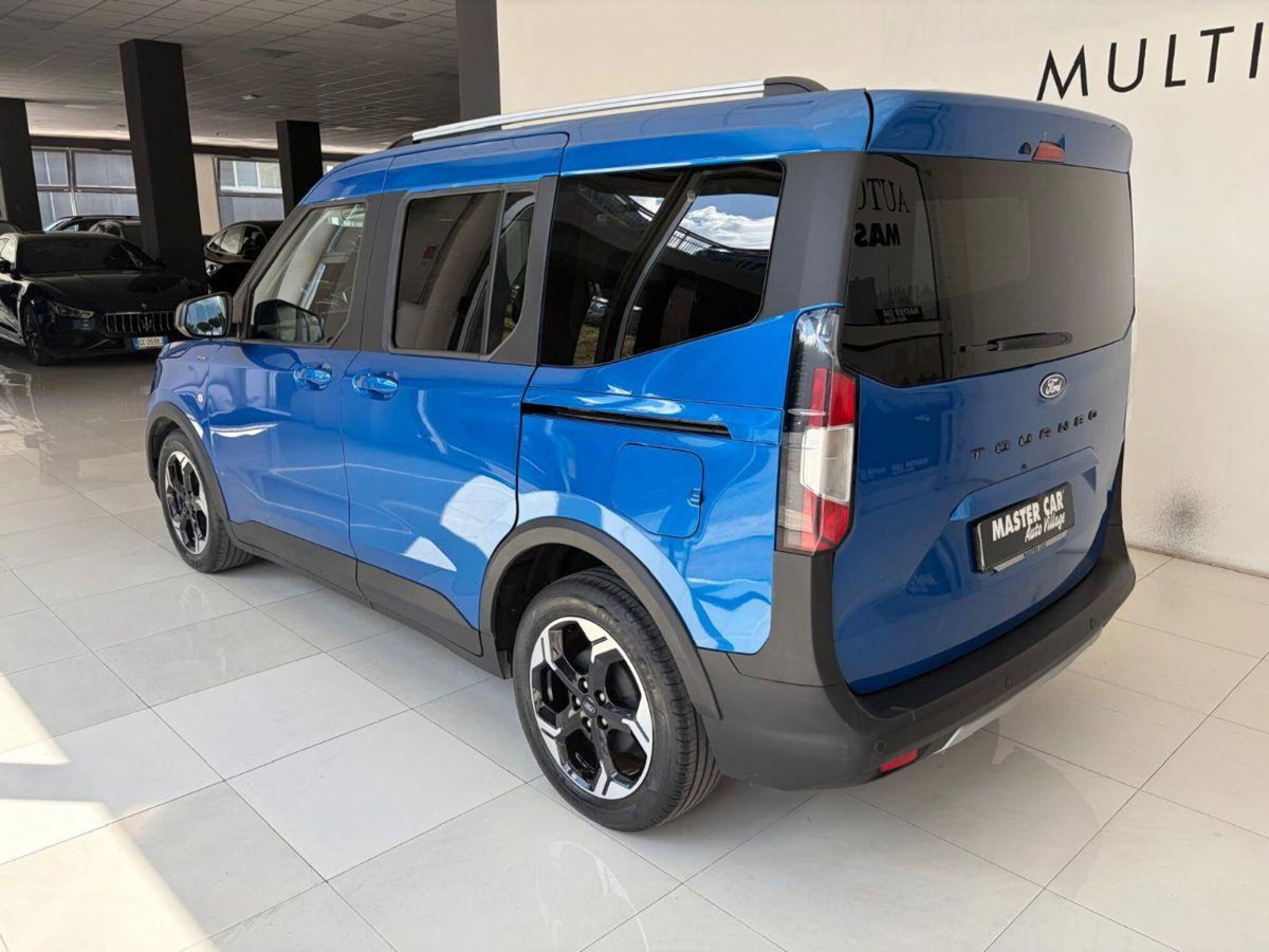 Ford Tourneo Courier 1.0 EcoBoost 100 CV Plus (2)