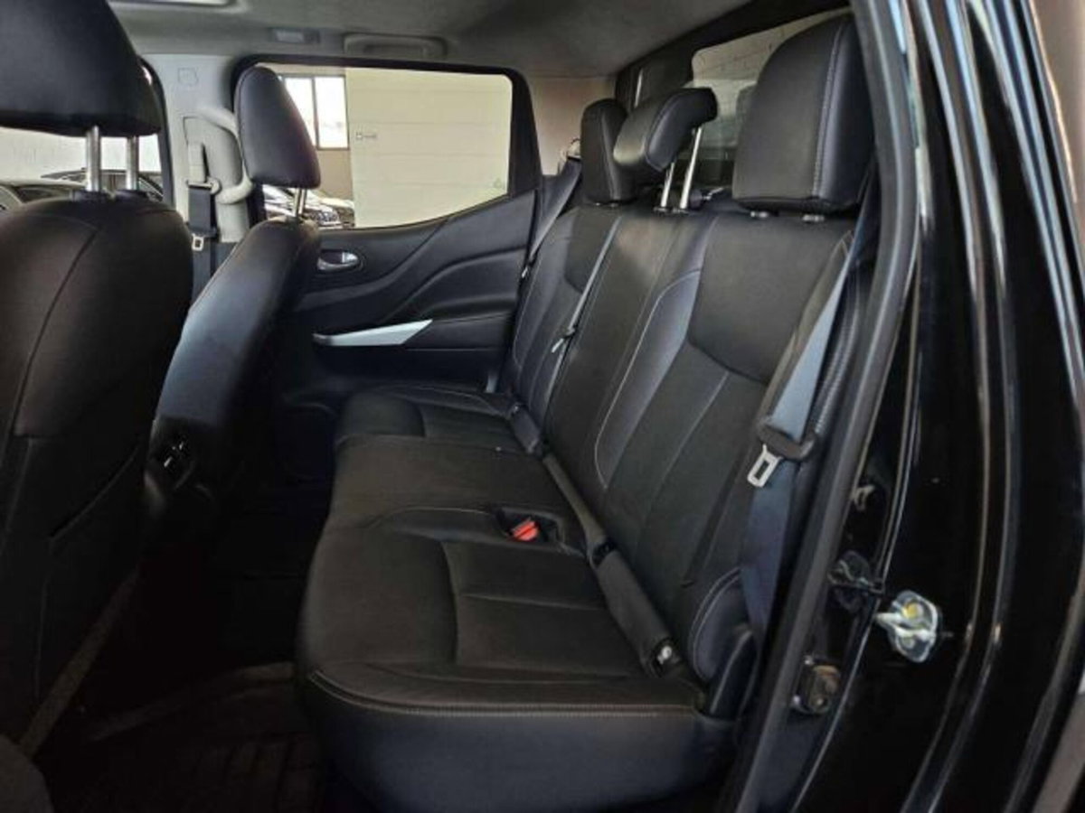 Nissan Navara 2.3 dCi 190 CV 4WD Double Cab Tekna (9)