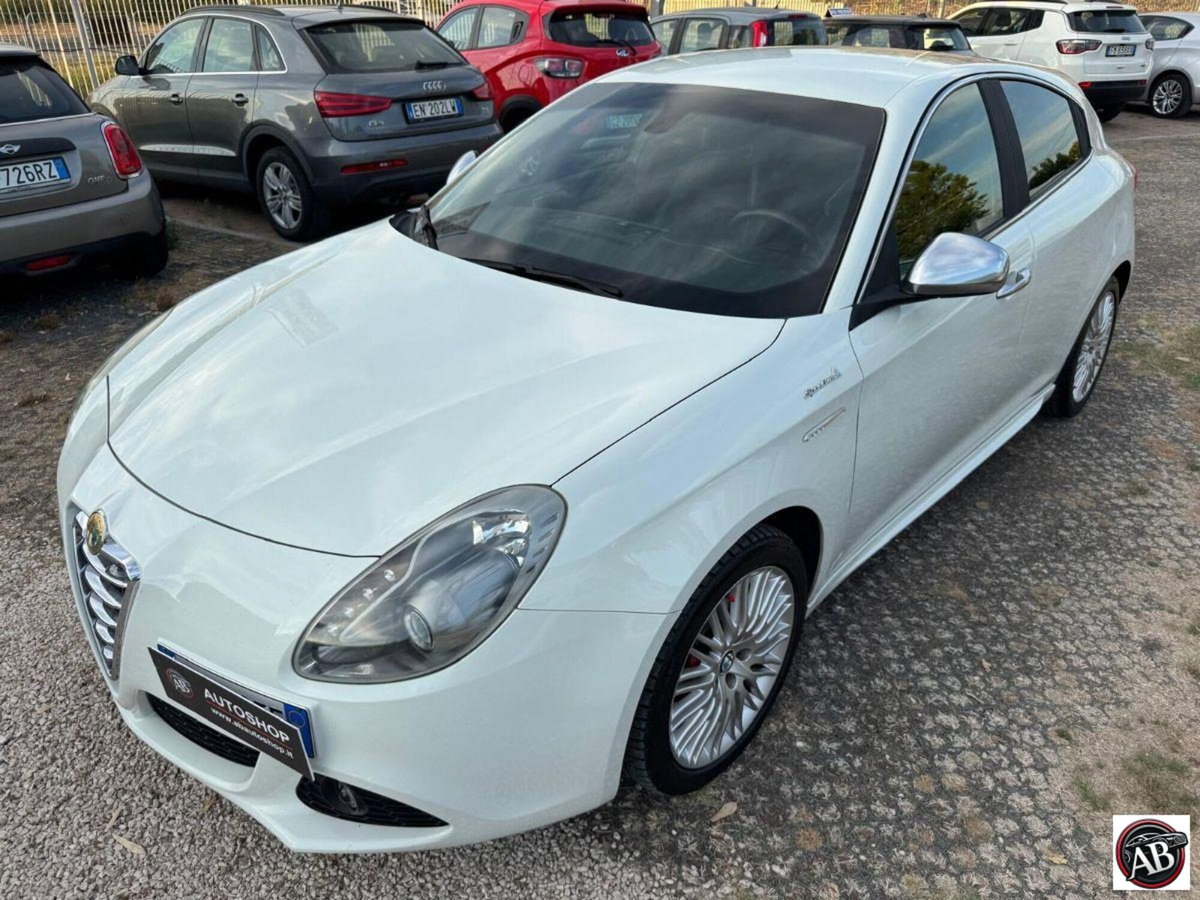 Alfa Romeo Giulietta 2.0 JTDm-2 Distinctive 170cv (3)