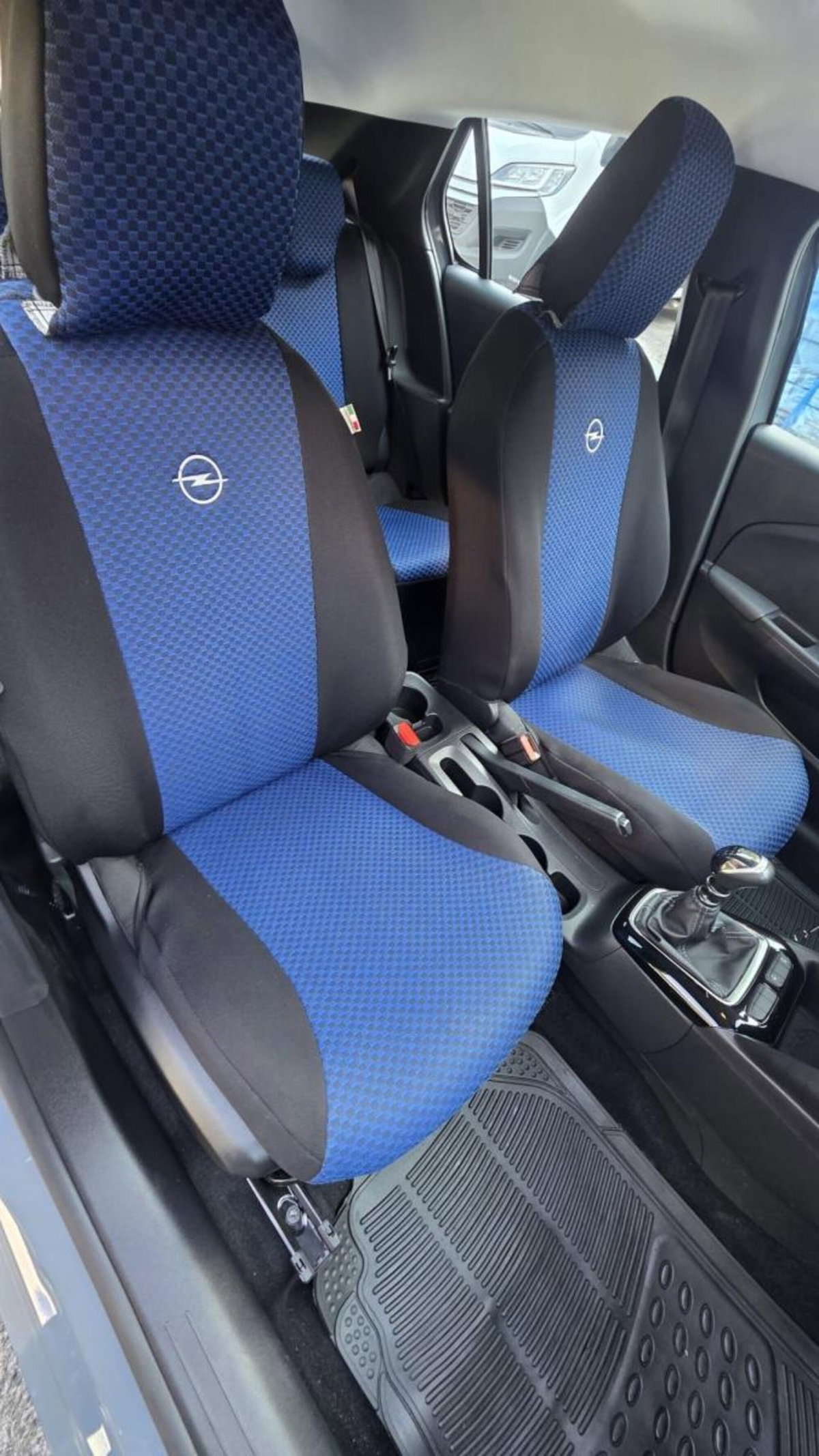 Opel Corsa 1.2 100 CV Edition (7)