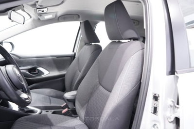 Toyota Yaris 1.5 Hybrid 5 porte Energy (11)