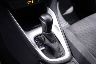 Toyota Yaris 1.5 Hybrid 5 porte Energy (16)