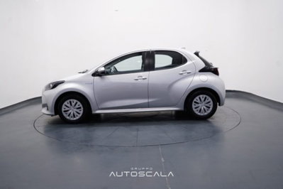 Toyota Yaris 1.5 Hybrid 5 porte Energy (3)