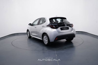 Toyota Yaris 1.5 Hybrid 5 porte Energy (4)