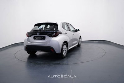 Toyota Yaris 1.5 Hybrid 5 porte Energy (6)