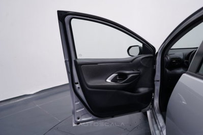 Toyota Yaris 1.5 Hybrid 5 porte Energy (9)