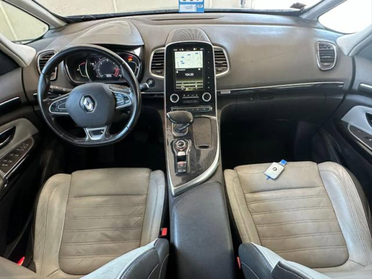 Renault Espace dCi 160CV EDC Energy Executive 4Control (13)