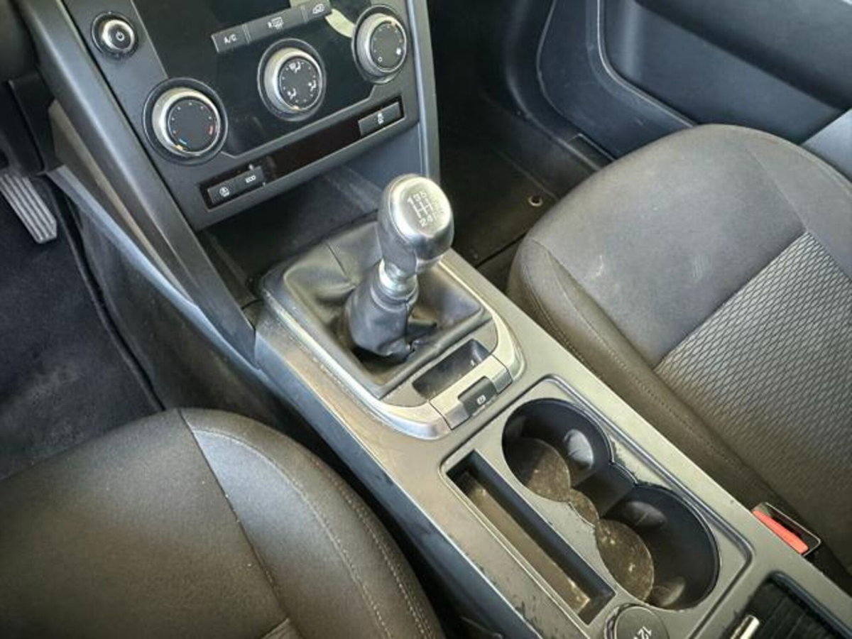 Land Rover Discovery Sport 2.0 eD4 150 CV 2WD Pure (16)