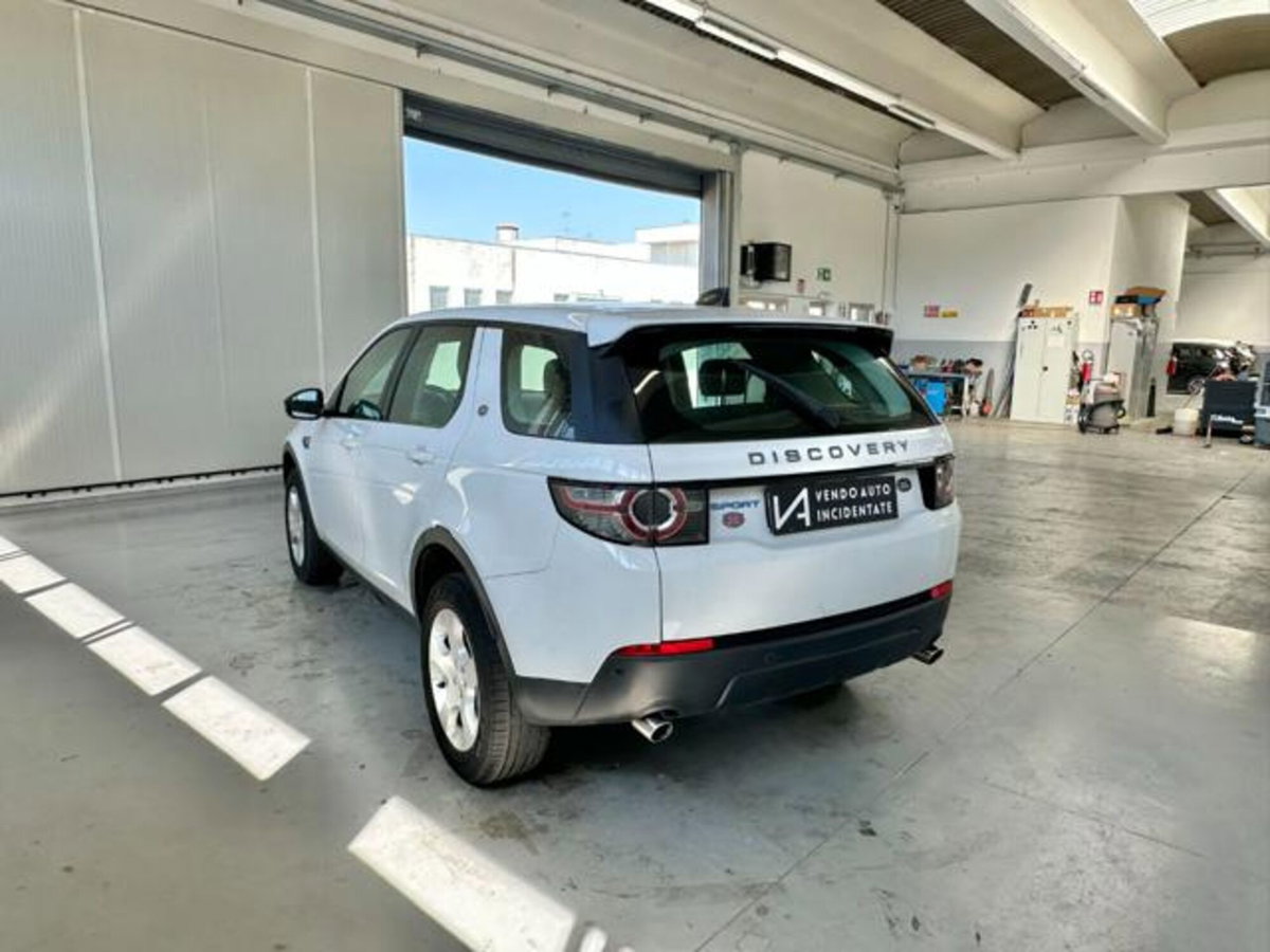 Land Rover Discovery Sport 2.0 eD4 150 CV 2WD Pure (5)