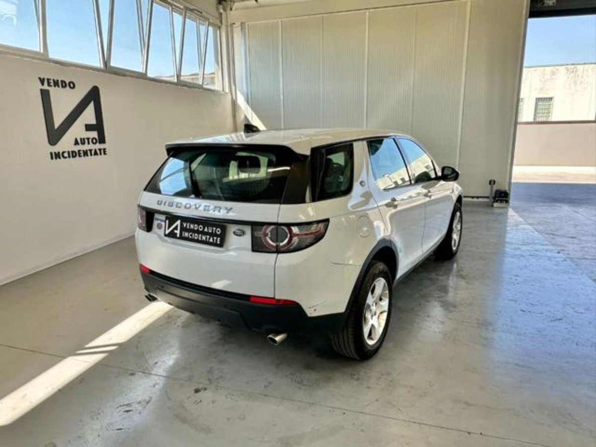 Land Rover Discovery Sport 2.0 eD4 150 CV 2WD Pure (7)