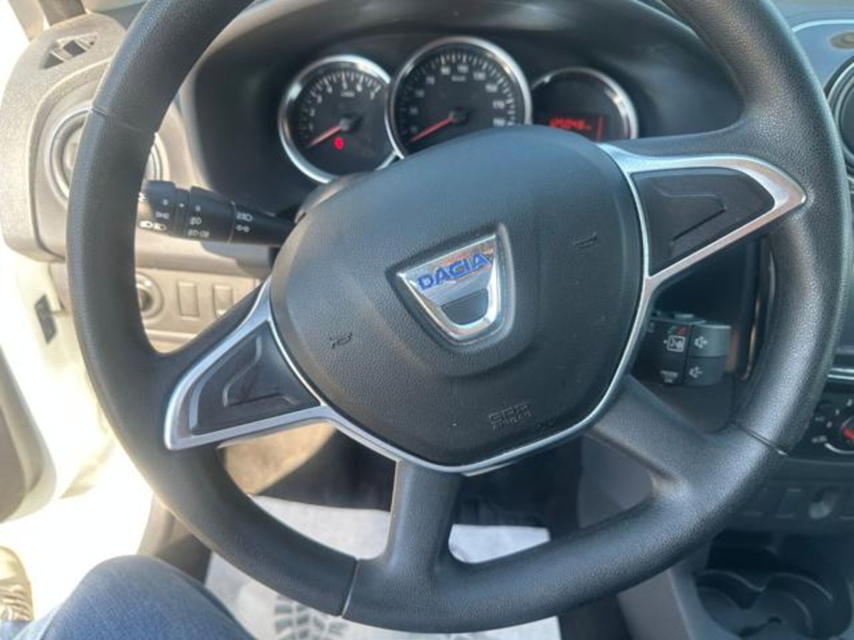 Dacia Sandero 1.5 dCi 8V 75CV Start&Stop Comfort (19)
