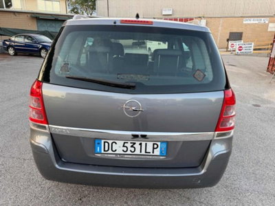 Opel Zafira 1.6 16V Twinport Cosmo (20)