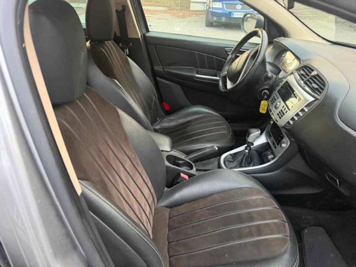 Lancia Delta 2.0 MJT DPF Executive (10)