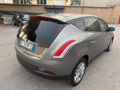 Lancia Delta 2.0 MJT DPF Executive (14)