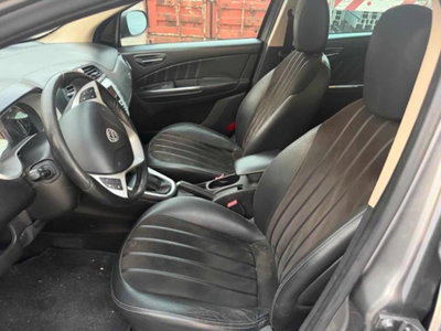 Lancia Delta 2.0 MJT DPF Executive (4)