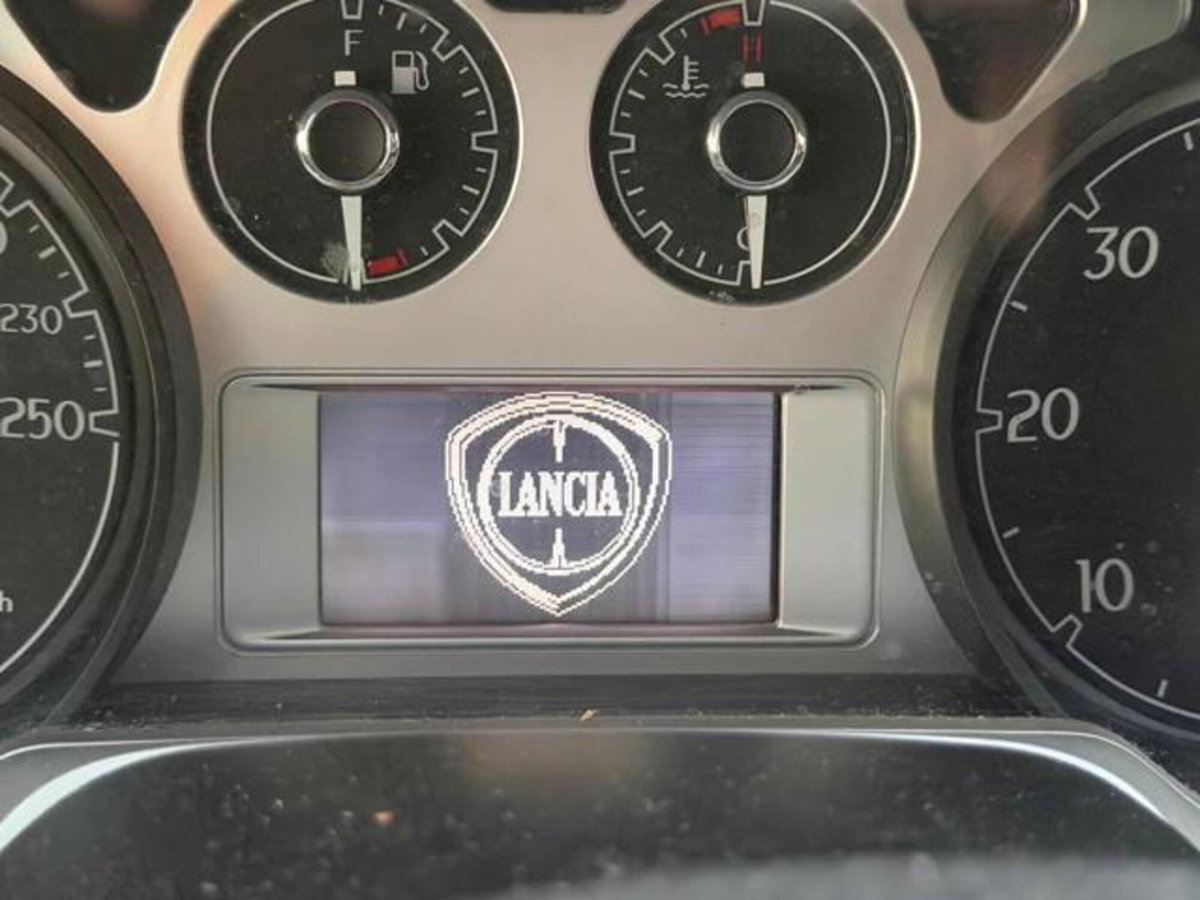 Lancia Delta 2.0 MJT DPF Executive (7)