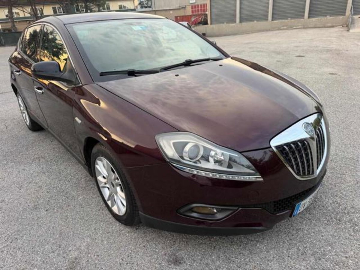 Lancia Delta 1.6 MJT DPF Platino