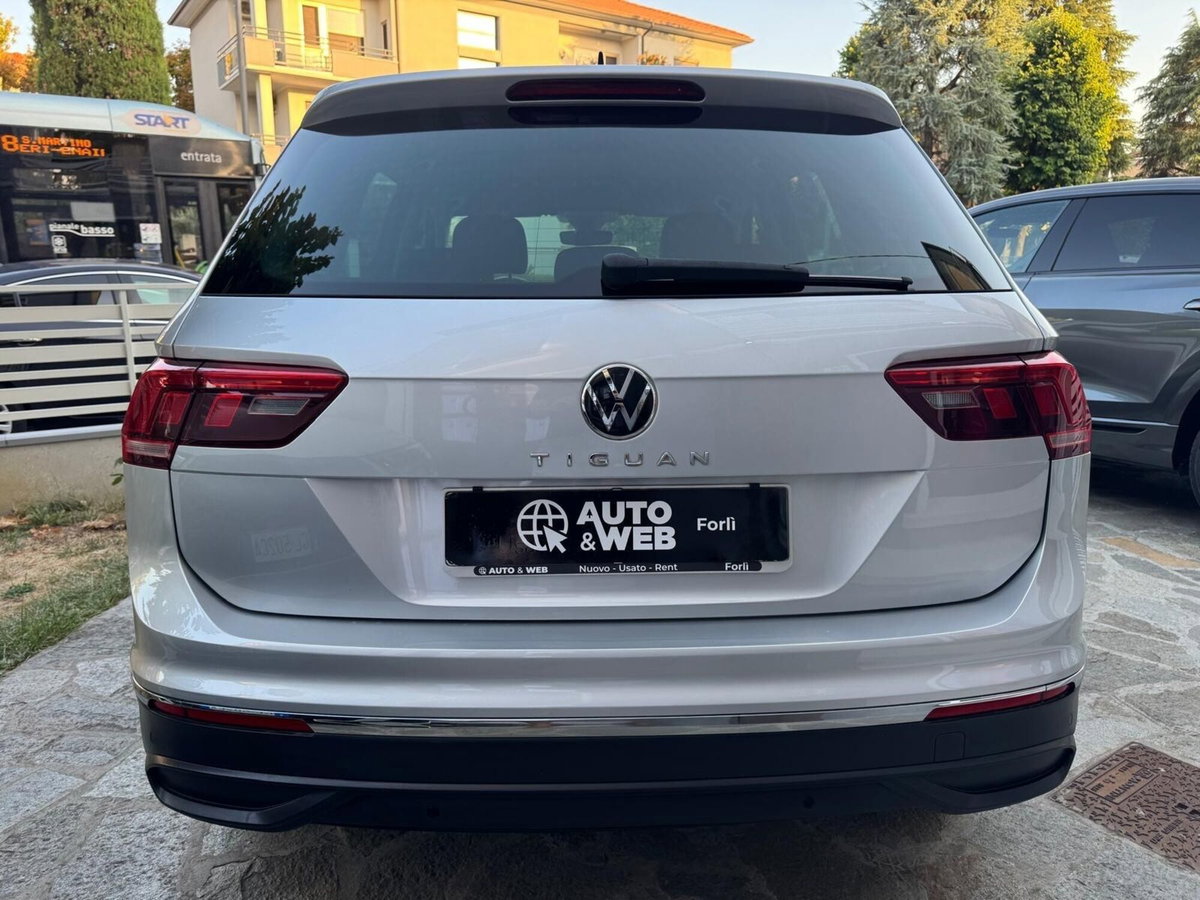 Volkswagen Tiguan 2.0 TDI 150 CV SCR DSG Life (11)