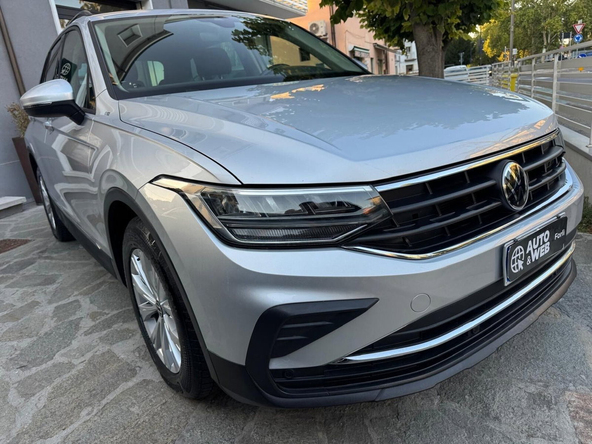 Volkswagen Tiguan 2.0 TDI 150 CV SCR DSG Life (3)