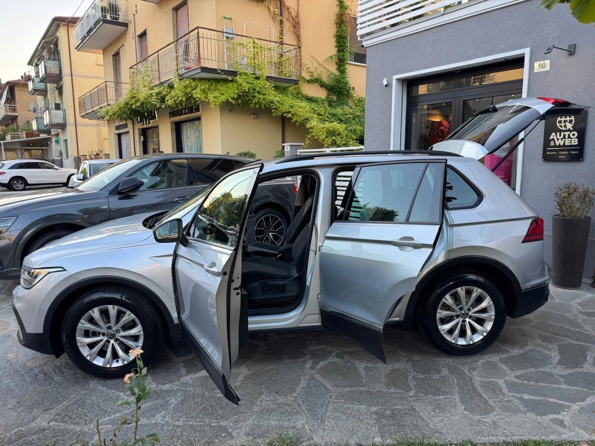 Volkswagen Tiguan 2.0 TDI 150 CV SCR DSG Life (6)