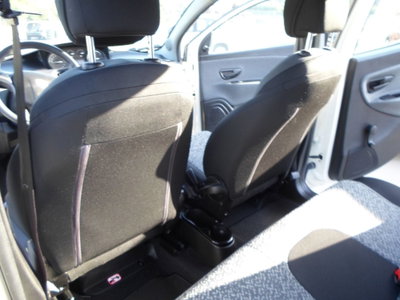 Lancia Ypsilon 1.0 FireFly 5 porte S&S Hybrid Ecochic Gold (16)