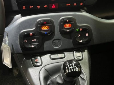 Fiat Panda 1.0 FireFly S&S Hybrid City Cross (16)
