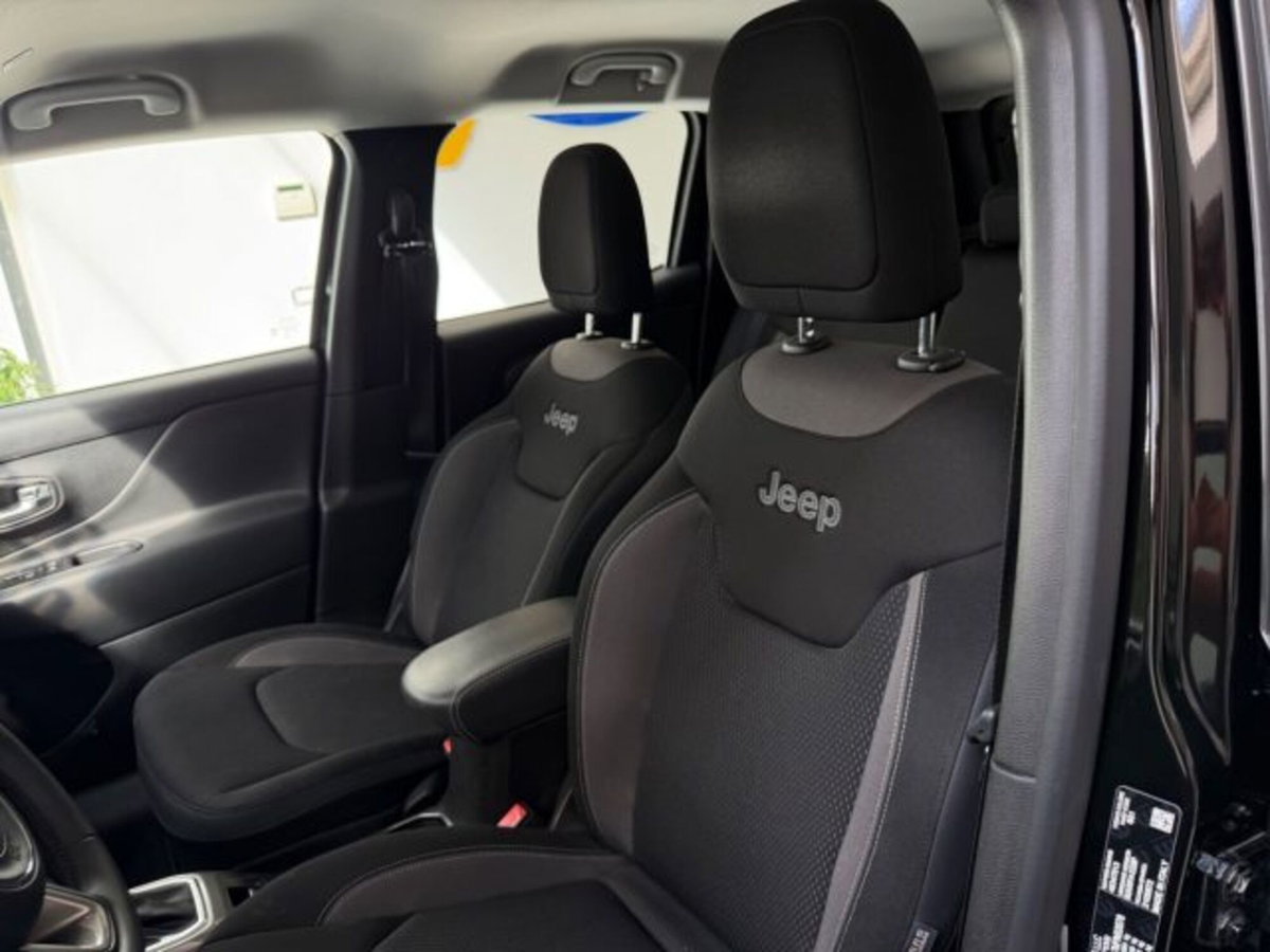 Jeep Renegade 1.5 Turbo T4 MHEV Limited (18)