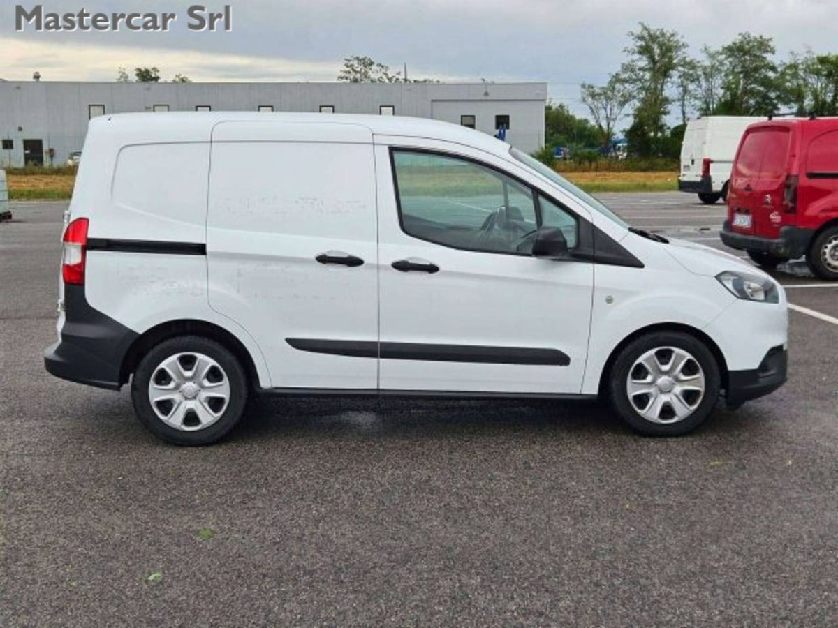 Ford Tourneo Courier 1.5 TDCI 100 CV Sport (7)