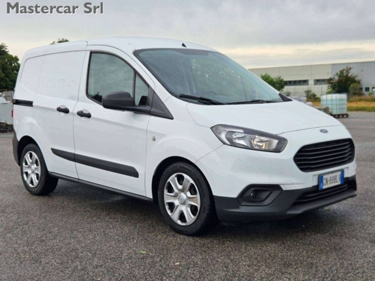 Ford Tourneo Courier 1.5 TDCI 100 CV Sport (8)