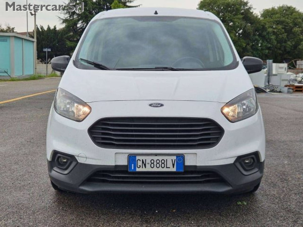 Ford Tourneo Courier 1.5 TDCI 100 CV Sport (9)