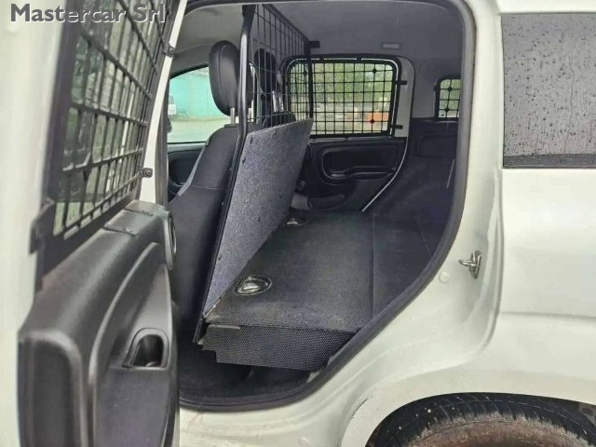 Fiat Panda 1.2 Pop Van 2 posti (11)