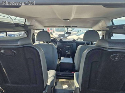 Land Rover Defender 90 2.4 TD4 Station Wagon S (12)