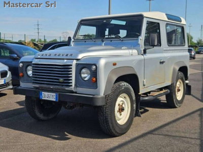 Land Rover Defender 90 2.4 TD4 Station Wagon S (4)