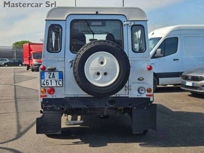 Land Rover Defender 90 2.4 TD4 Station Wagon S (8)
