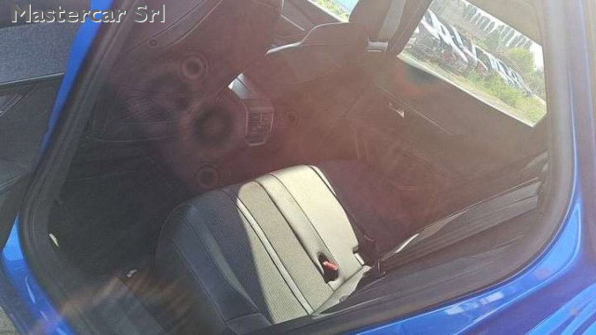 Peugeot 3008 BlueHDi 130 S&S Allure (8)