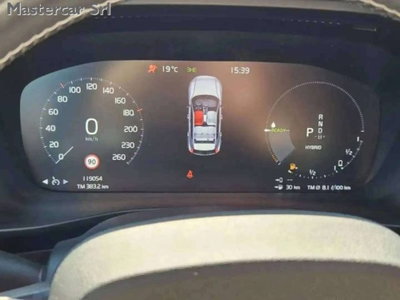 Volvo XC40 T5 Recharge Plug-in Hybrid R-design (13)