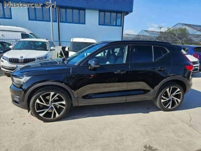 Volvo XC40 T5 Recharge Plug-in Hybrid R-design (3)