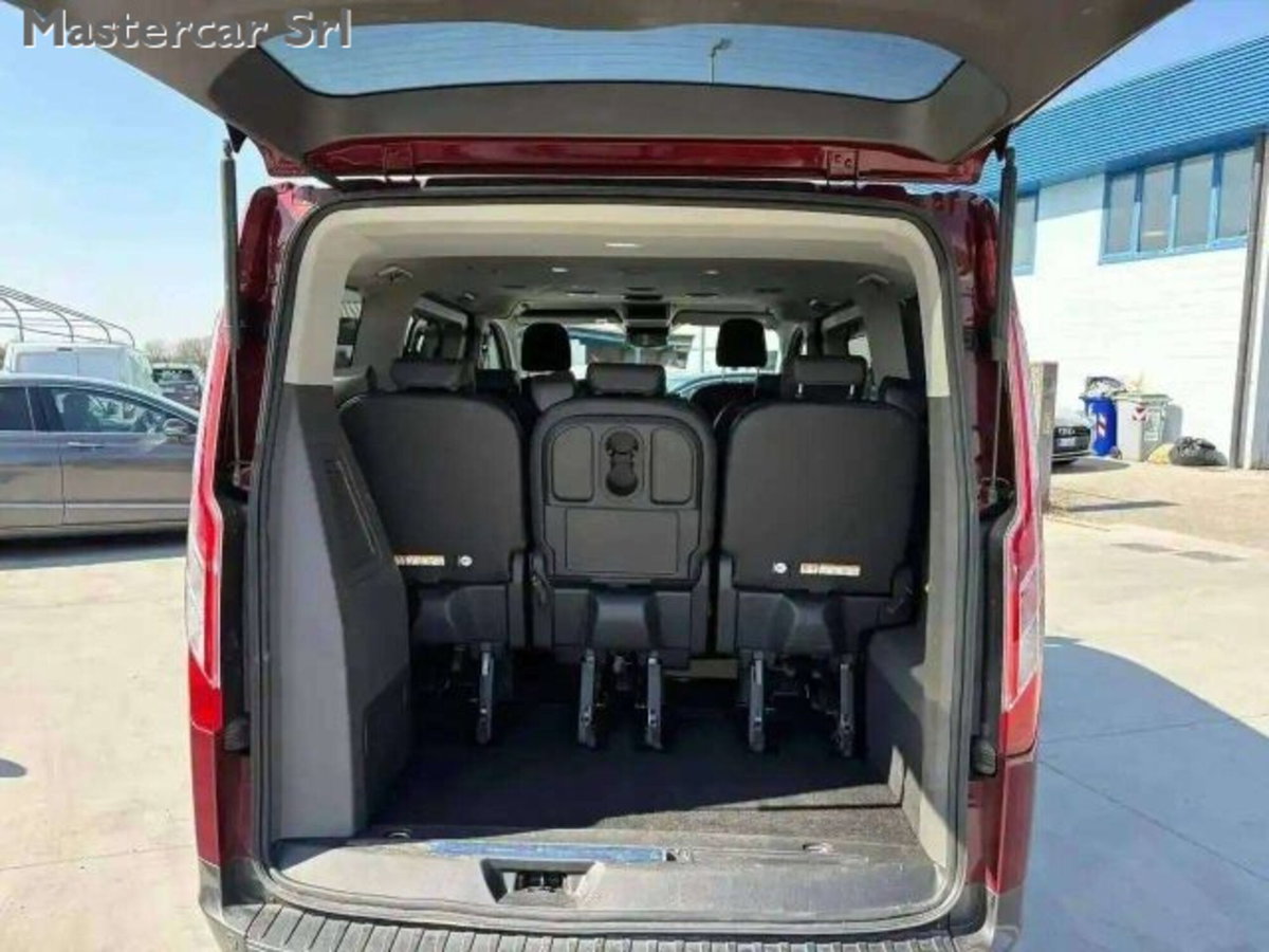 Ford Tourneo Custom 320 2.0 EcoBlue 185CV MHEV PL Active (14)