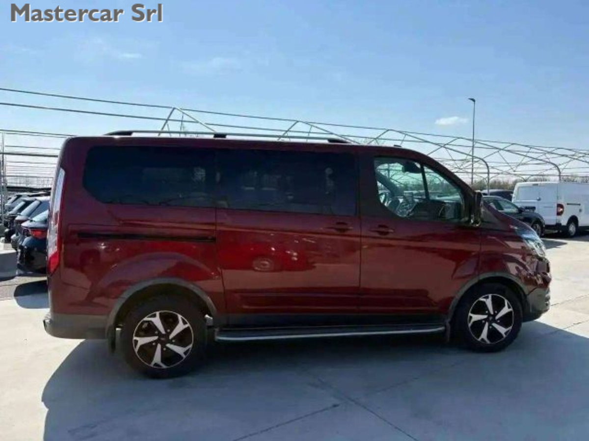 Ford Tourneo Custom 320 2.0 EcoBlue 185CV MHEV PL Active (6)